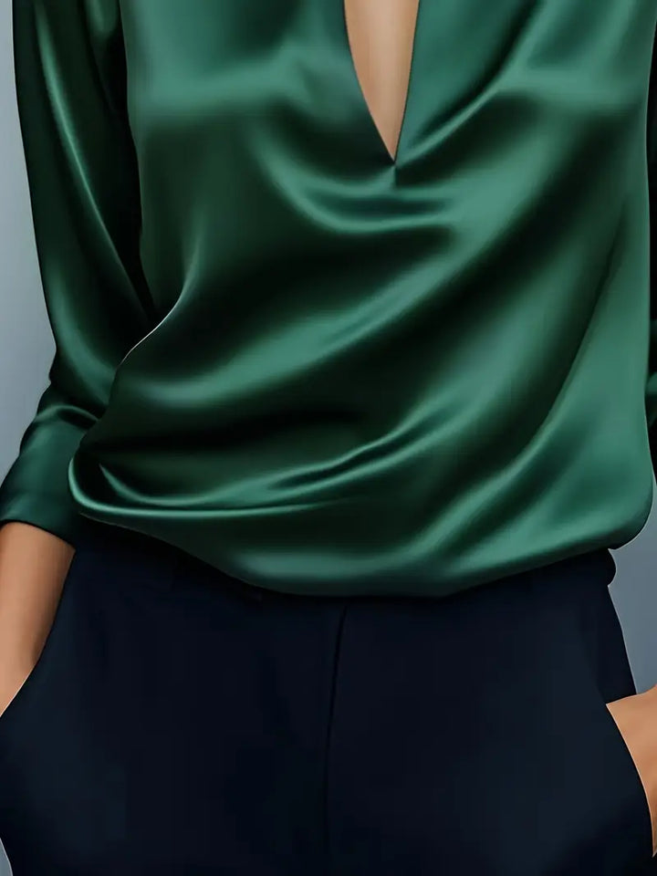 Denisa – saténová halenka s elegantním šarmem