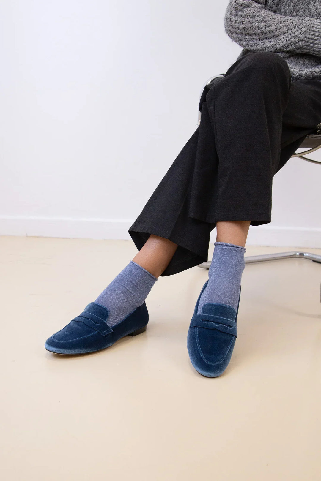 Velora - Sametové mokasíny v tmavě modré